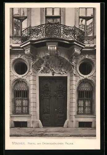 AK München, Portal des Erzbischöfl. Palais