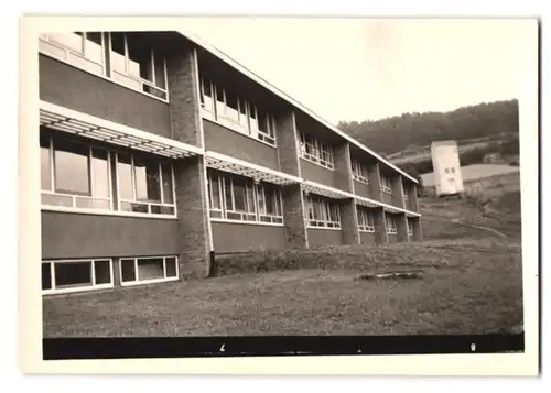 18 Fotografien Ansicht Mömlingen, Gasthaus zum Adler, Geschäft Giegerich, Rathaus, Kapelle, Kriegerdenkmal