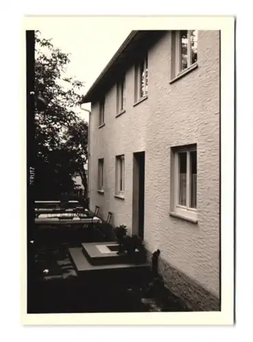 5 Fotografien Ansicht Monbrunn / Odw., Gasthaus mit Innenansicht, Kapelle, Auto Audi, 1966