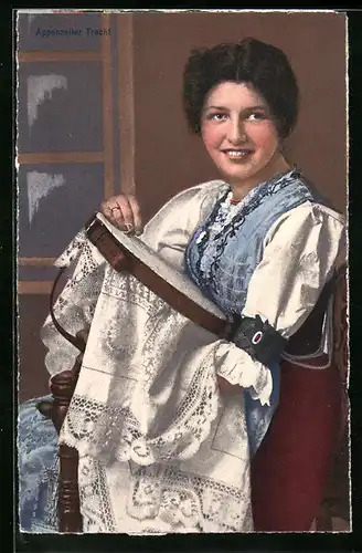 AK Junge Frau in Appenzeller Tracht mit Stickrahmen