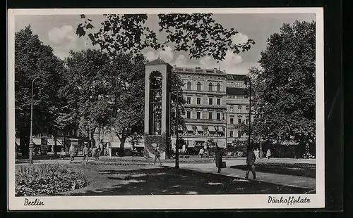 AK Berlin, Dönhoffplatz mit Geschäft und Uhrturm