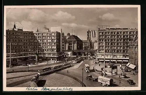 AK Berlin, Alexanderplatz mit Kaufhaus Hertie und Strassenbahn
