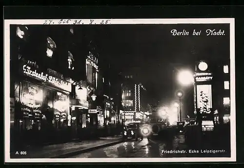 AK Berlin, Friedrichstr. Ecke Leipzigerstr. bei Nacht