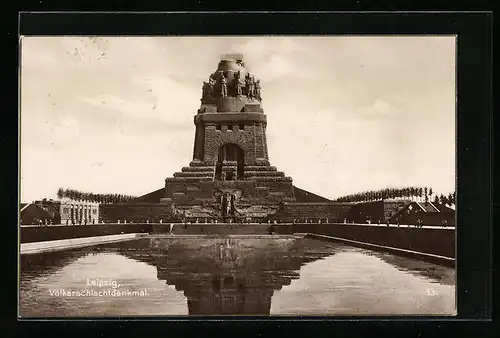 AK Leipzig, Völkerschlachtdenkmal in Frontansicht