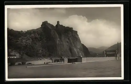 AK Aussig a. E., Gesamtansicht des Schreckensteins