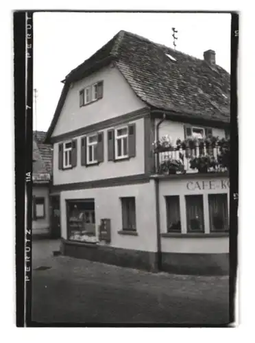 10 Fotografien Ansicht Grossheubach, Gasthaus zum weissen Ross, Cafe König, Gasthaus zur Bretzel, Innenansicht