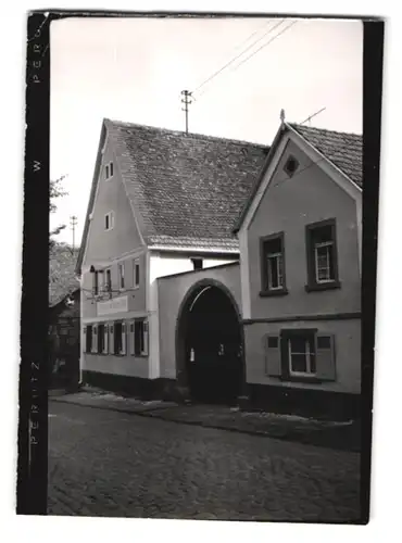 10 Fotografien Ansicht Grossheubach, Gasthaus zum weissen Ross, Cafe König, Gasthaus zur Bretzel, Innenansicht