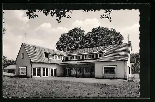 AK Stöcken / Schalksmühle, Naturfreundehaus, Sommerhagen` in Gartenlandschaft
