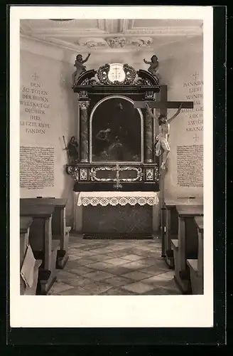 AK Schwabstadl /Lechfeld, Kapelle der Kriegsgräberstätte, Mittelgang und Altar