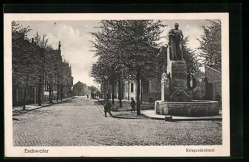 AK Eschweiler, Kinder vor dem Kriegerdenkmal