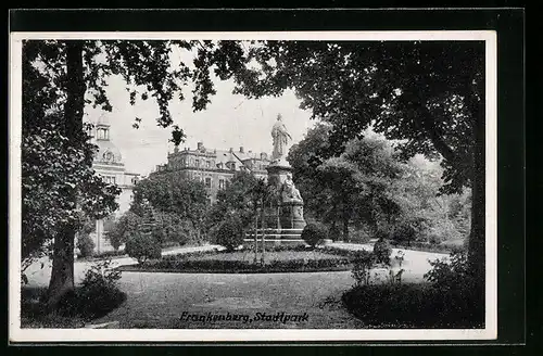 AK Frankenberg, Stadtpark mit Siegesdenkmal