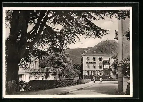 AK Badenweiler, Teilansicht des Park-Hotel am Markgrafenbad