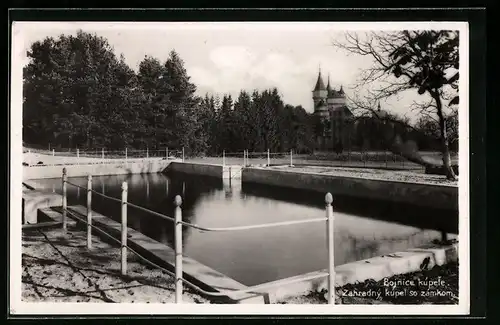 AK Bad Bojnice, Strandbad mit Schloss