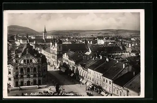 AK S. Kosice, Hlavná ul. a Divadlo, Teilansicht mit Strassenpartie