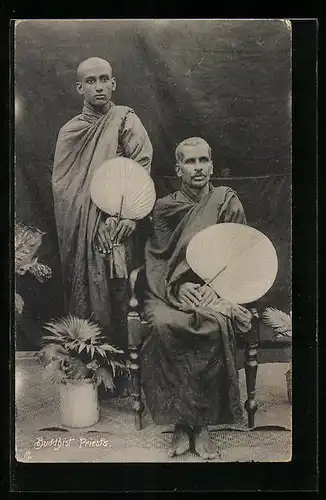 AK Sri Lanka, Zwei buddhistische Priester