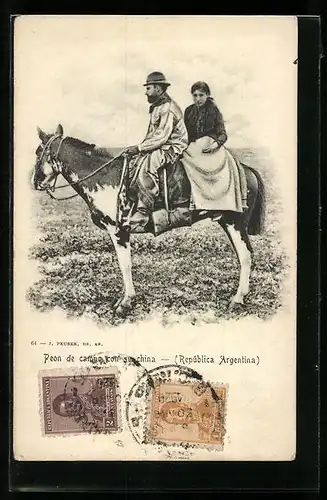 AK Argentinien, Indio-Paar auf einem Pferd