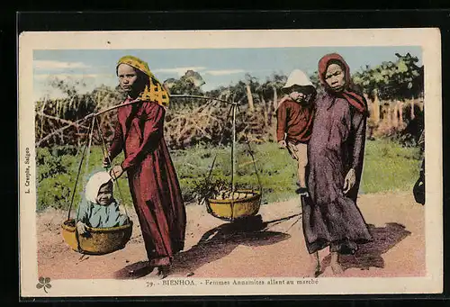 AK Bienhoa, Femmes Annamites allant au marché