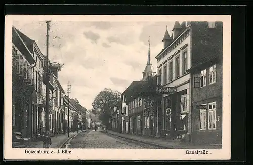 AK Boizenburg a. d. Elbe, Baustrasse mit Geschäften