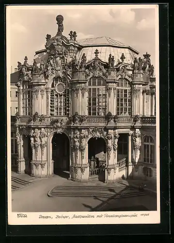 Foto-AK Walter Hahn, Dresden, Nr. 10965: Dresden, Zwinger, Stadtpavillon mit Porzellanglockenspiel