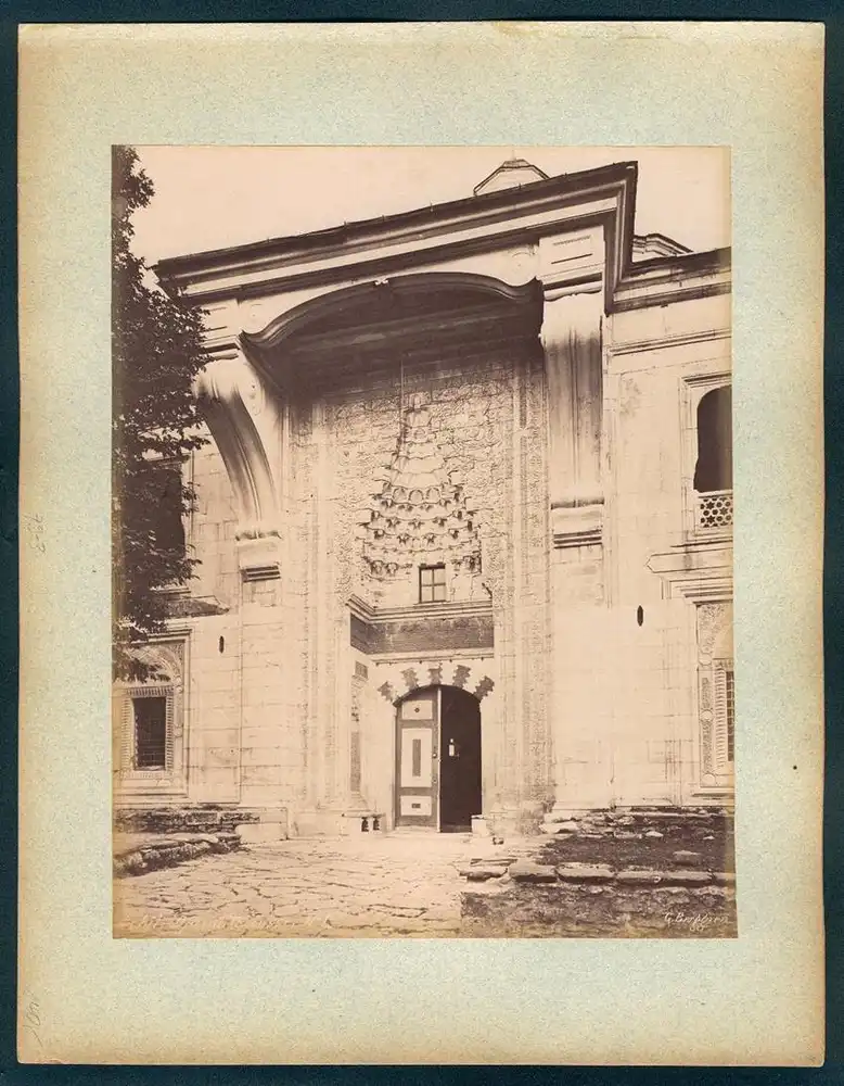 Fotografie Guillaume Berggren, Ansicht Bursa / Brousse, Vue de Brousse, Blick über die Dächer mit Minaretten 1