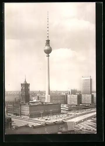 AK Berlin, Blick zum Rathaus und Fernsehturm