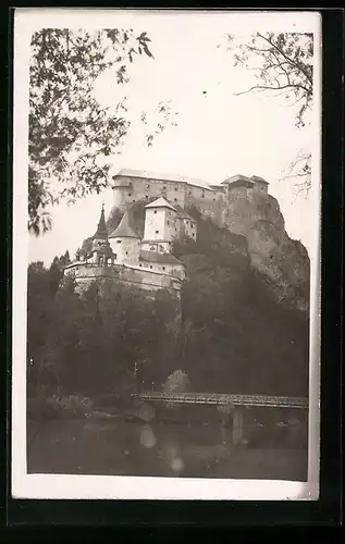 AK Oravsky Podzamok, Panorama mit Burg