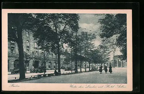 AK Berlin, Unter den Linden mit Hotel Adlon