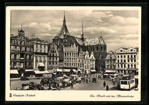 AK Rostock, Der Markt mit der Marienkirche und Strassenbahn