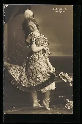 AK Opernsängerin Reta Walter als Puppe