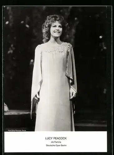 AK Opernsängerin Lucy Peacock als Pamina