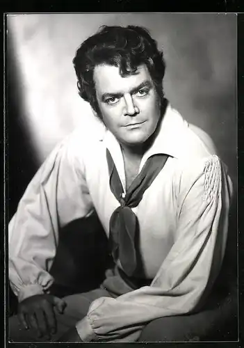 AK Opernsänger Hermann Prey mit ernstem Blick