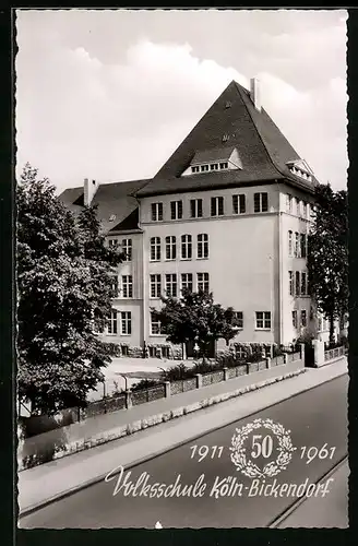 AK Köln-Bickendorf, Strassenpartie an der Volksschule