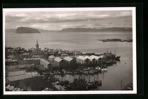 AK Hammerfest, Ortspartie mit Kirche und Booten