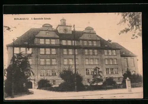 AK Berlin-Britz, Gemeinde-Schule