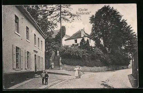 AK Randerath, Strassenpartie am Kloster mit Kindern