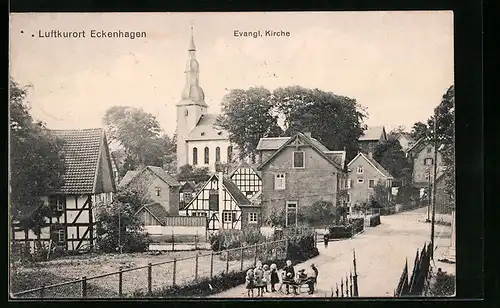AK Eckenhagen, Evangl. Kirche, Rasselbande