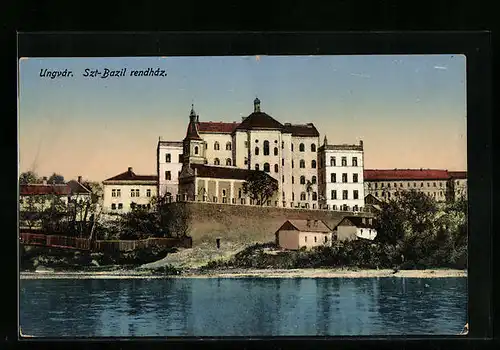 AK Ungvár, Szt-Bazil rendház