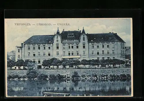 AK Ungvár, Ortspartie am Fluss