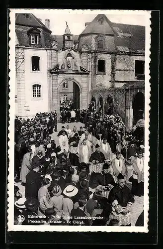 AK Echternach, Procession dansante, Le Clergé