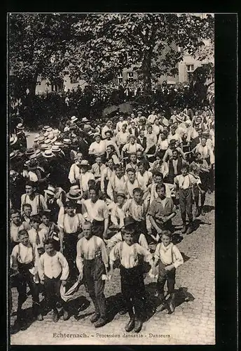 AK Echternach, Procession dansante, Danseurs