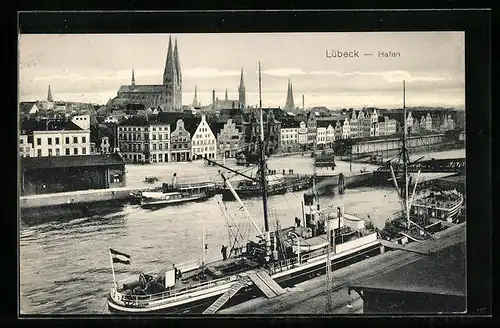 AK Lübeck, Hafen mit Stadtpanorama