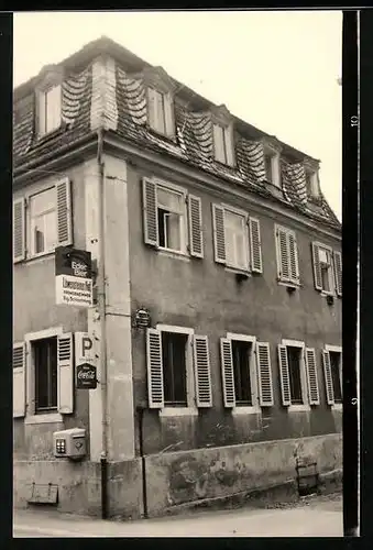 Fotografie unbekannter Fotograf, Ansicht Kleinheubach, Gasthaus Löwensteiner Hof, Strasseneck mit Briefkasten