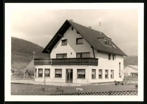 Fotografie unbekannter Fotograf, Ansicht Krausenbach, Pension Häcker