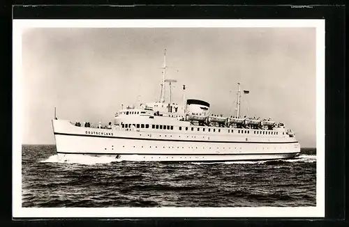 AK Bundesbahn-Hochsee-Fährschiff Deutschland in Fahrt