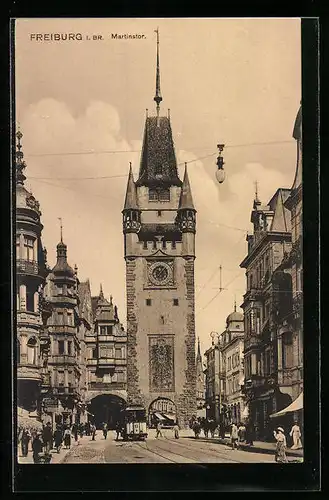 AK Freiburg i. Br., Strassenbahn am Martinstor