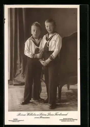 AK Prinz Louis Ferdinand und Prinz Wilhelm von Preussen im Matrosenanzug