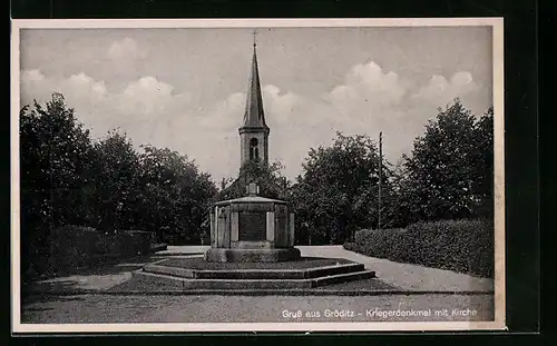 AK Gröditz, Kriegerdenkmal mit Kirche