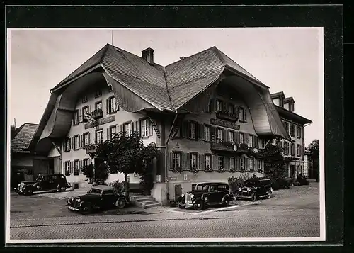 AK Langnau i. E., Hotel Hirschen, davor Autos