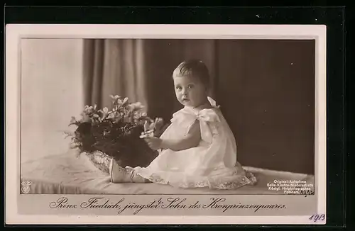 AK Prinz Friedrich Georg als Kleinkind mit Blumen