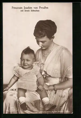 AK Prinzessin Joachim von Preussen mit ihrem Söhnchen